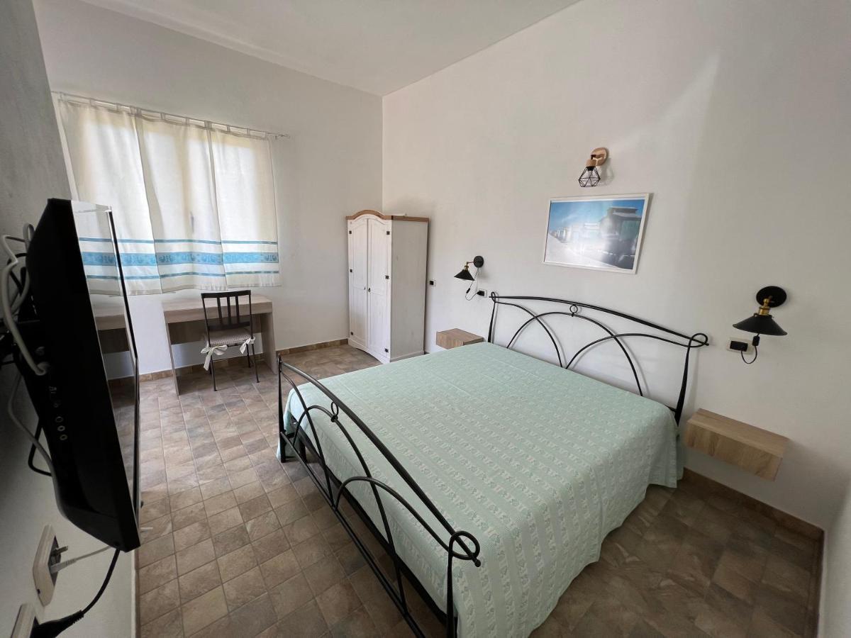 Casa Vacanze Mare Fuori คาโปแตร์รา ภายนอก รูปภาพ