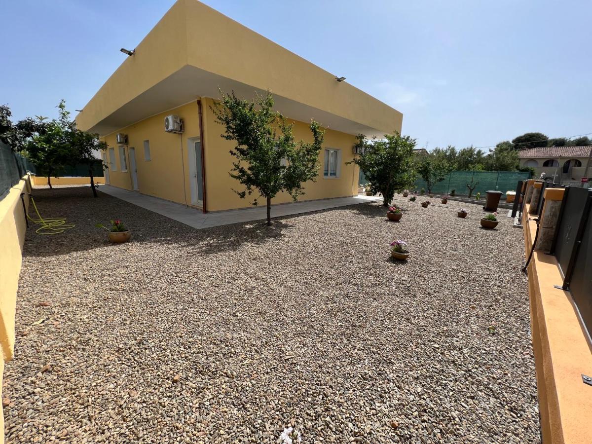 Casa Vacanze Mare Fuori คาโปแตร์รา ภายนอก รูปภาพ