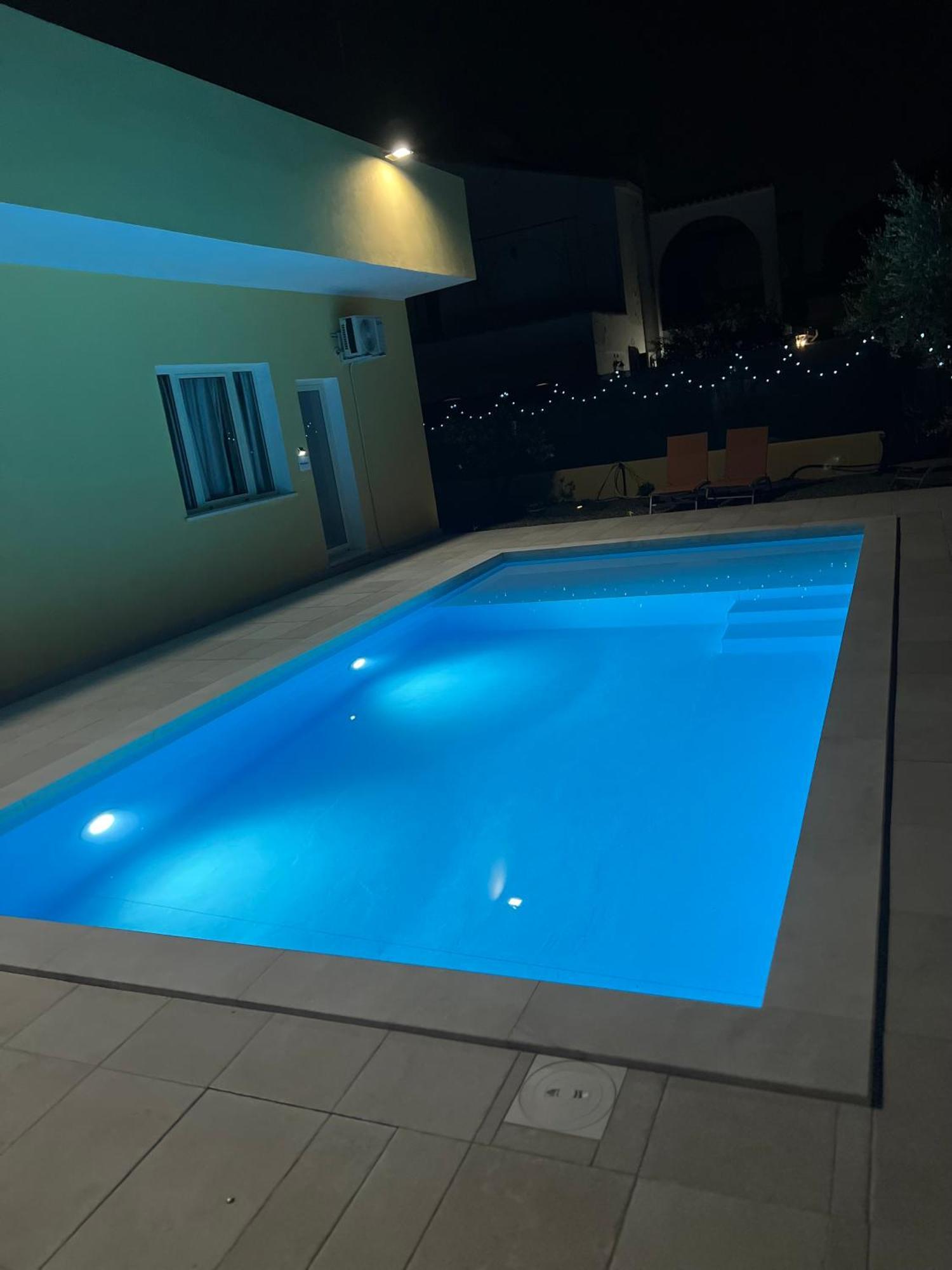 Casa Vacanze Mare Fuori คาโปแตร์รา ภายนอก รูปภาพ